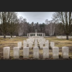 IMG_6092_Berlin_War_Cemetery.jpg